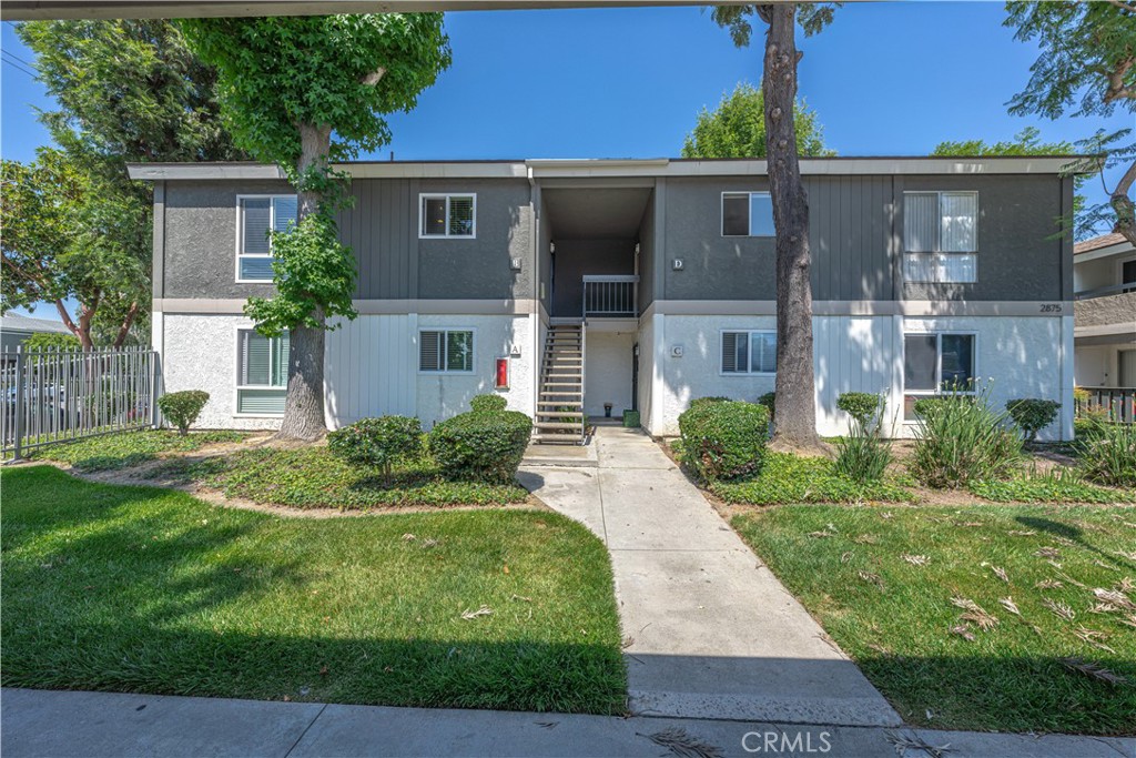 2875 S Fairview