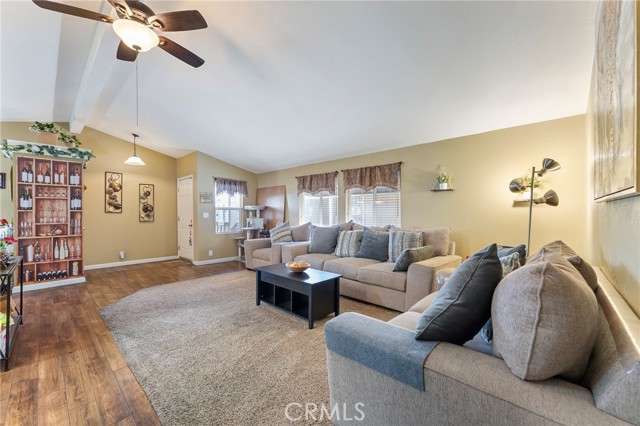 Detail Gallery Image 11 of 30 For 3701 Fillmore Street #32,  Riverside,  CA 92505 - 3 Beds | 2 Baths