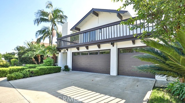 Detail Gallery Image 2 of 42 For 973 Azalea Dr, Costa Mesa,  CA 92626 - 4 Beds | 3 Baths