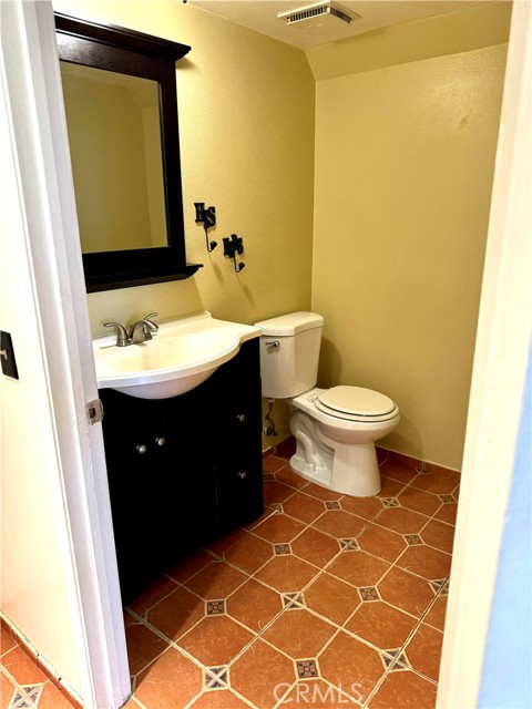 Detail Gallery Image 6 of 25 For 576 Spring Rd #71,  Moorpark,  CA 93021 - 3 Beds | 2/1 Baths