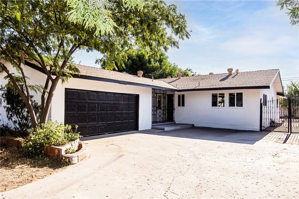 2983 N Alameda Avenue