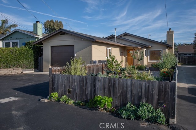 Detail Gallery Image 1 of 54 For 60 10th St, Cayucos,  CA 93430 - 2 Beds | 3 Baths