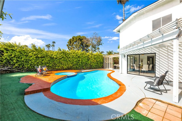 450 Anchor Way, Carlsbad CA: https://media.crmls.org/medias/011cd80b-df79-47f8-873b-561a1271ae03.jpg