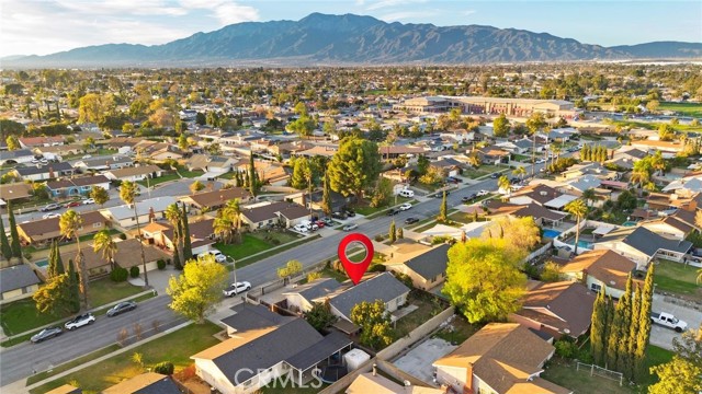 Detail Gallery Image 4 of 20 For 9087 Rosecrest, Fontana,  CA 92335 - 4 Beds | 2 Baths