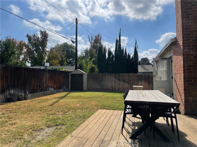 Detail Gallery Image 6 of 17 For 6638 Bovey Ave, Reseda,  CA 91335 - 4 Beds | 2 Baths