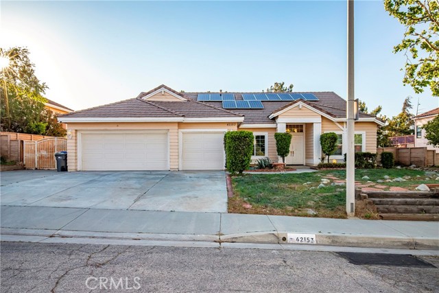 42153 Parkmont Drive, Lancaster CA: https://media.crmls.org/medias/011e6f79-5538-4aa5-96e2-a7e96e544bc8.jpg