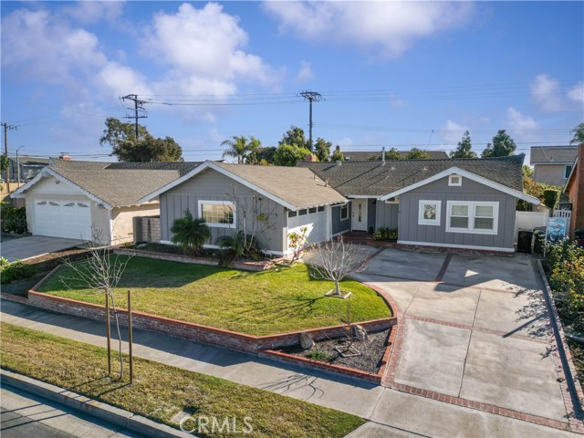 Detail Gallery Image 1 of 31 For 5952 Padua Dr, Huntington Beach,  CA 92649 - 3 Beds | 2 Baths