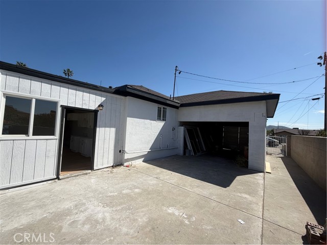 17468 Grevillea Street, Fontana CA: https://media.crmls.org/medias/011eb40e-9f38-4712-86a0-1b581bc41d75.jpg