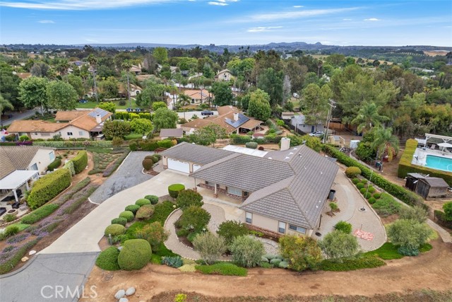 1103 Mcdonald Meadows, Fallbrook CA: https://media.crmls.org/medias/011edcf7-7265-46d3-b272-884a07371217.jpg