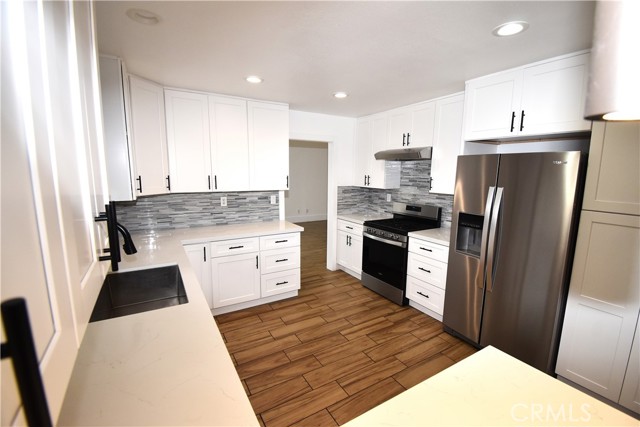 Detail Gallery Image 10 of 34 For 16715 Arroyo Park Dr, Moreno Valley,  CA 92551 - 4 Beds | 2/1 Baths