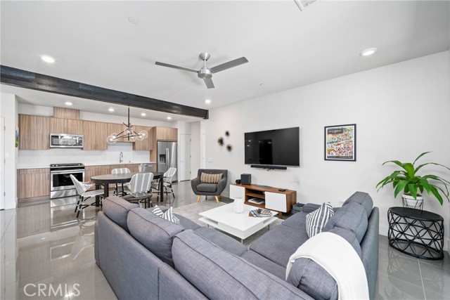Detail Gallery Image 1 of 28 For 130 the, Palm Springs,  CA 92262 - 2 Beds | 2 Baths