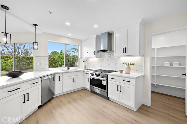 Detail Gallery Image 27 of 62 For 17 Rhode Island, Irvine,  CA 92606 - 5 Beds | 3 Baths