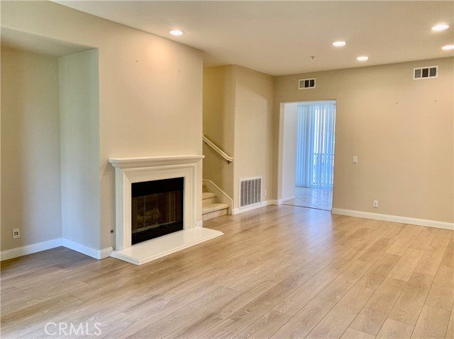 Detail Gallery Image 6 of 24 For 131 Stepping Stone, Irvine,  CA 92603 - 3 Beds | 3 Baths