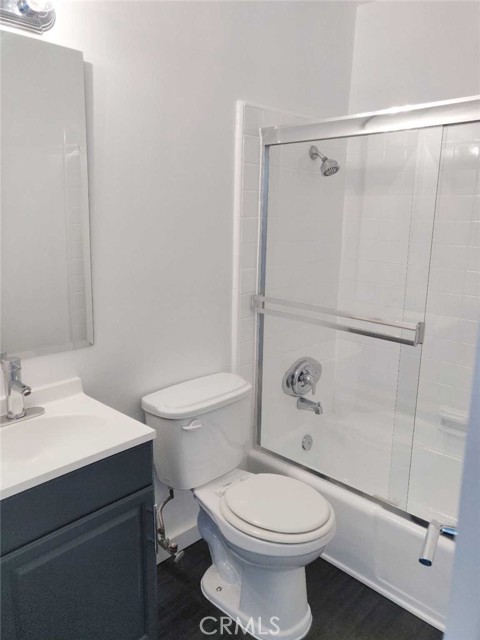 Image 13 of 40 For 5236 Kester Avenue 6