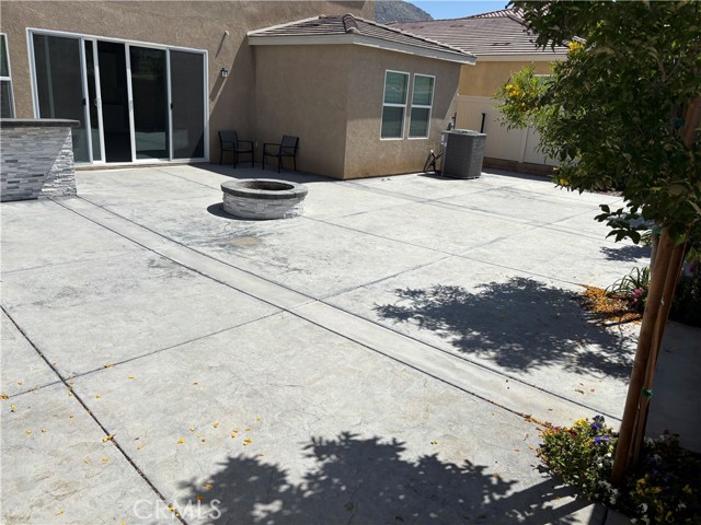 Detail Gallery Image 9 of 9 For 19823 Sunkissed Ridge Dr, Riverside,  CA 92507 - 6 Beds | 3/1 Baths