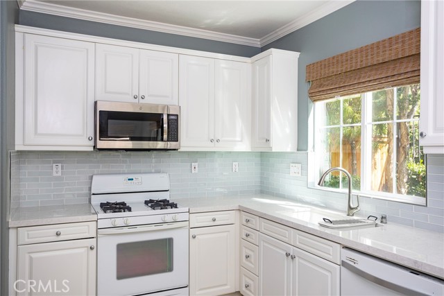 Detail Gallery Image 6 of 27 For 57 Fieldhouse, Ladera Ranch,  CA 92694 - 3 Beds | 2/1 Baths