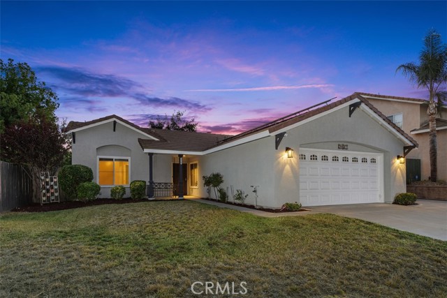 24667 Malbec St, Murrieta CA: https://media.crmls.org/medias/01223943-1e8b-4679-b88c-acf91381ab78.jpg