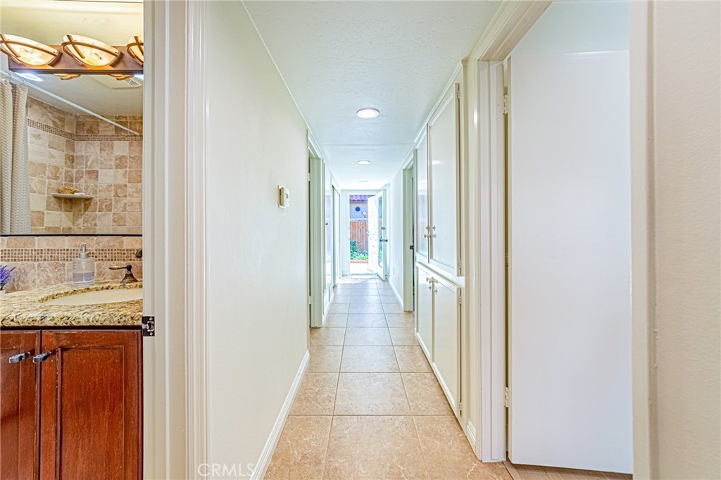 MLS #OC25275814 image #14