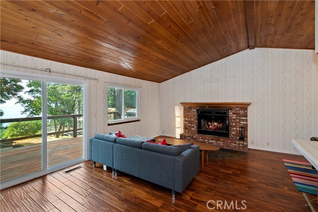 Light and bright living room