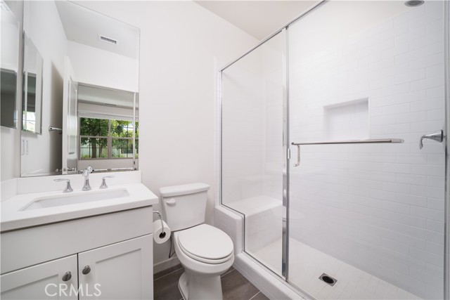 102 Anthology, Irvine CA: https://media.crmls.org/medias/0123c52e-9cbd-4978-9ef2-9cb02a66e0fc.jpg