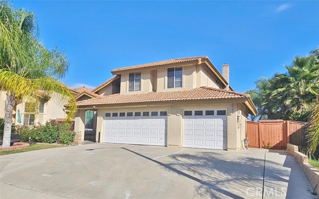 Detail Gallery Image 4 of 74 For 39620 Glenwood Ct, Murrieta,  CA 92563 - 3 Beds | 2/1 Baths