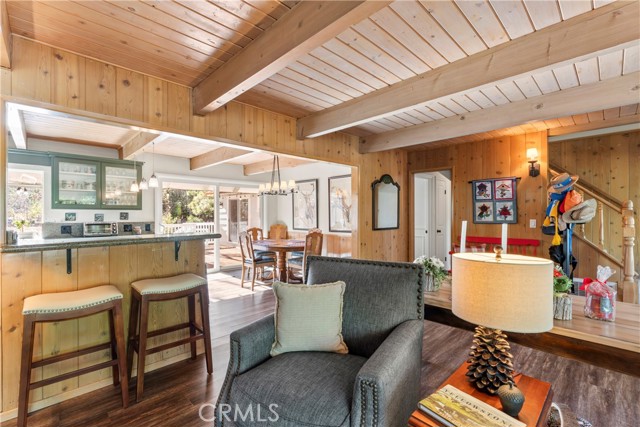 Detail Gallery Image 12 of 68 For 27685 High Knoll Rd., Lake Arrowhead,  CA 92352 - 4 Beds | 4 Baths