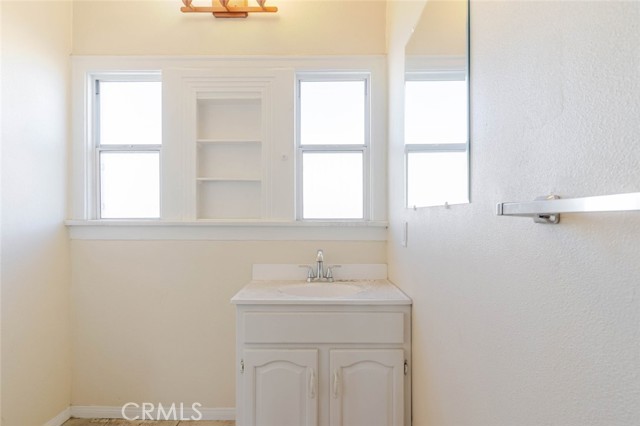 Detail Gallery Image 33 of 41 For 2446 Cincinnati St, Los Angeles,  CA 90033 - 6 Beds | 2 Baths
