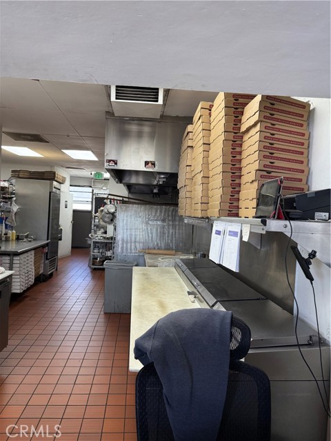  Commercial for Sale in Van Nuys, California