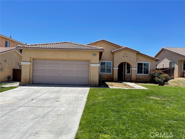 Detail Gallery Image 1 of 15 For 14361 Silent Spring St, Hesperia,  CA 92344 - 4 Beds | 2 Baths