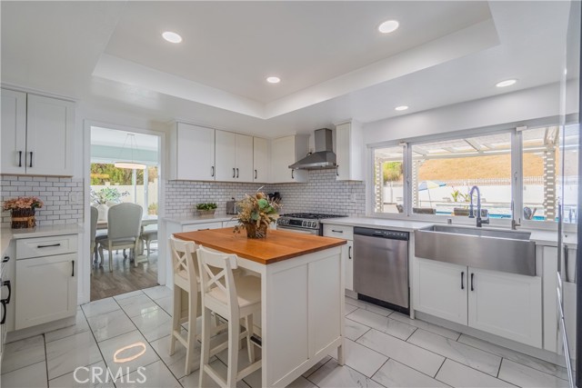 Detail Gallery Image 10 of 49 For 573 N Jalapa, Covina,  CA 91724 - 6 Beds | 3/1 Baths