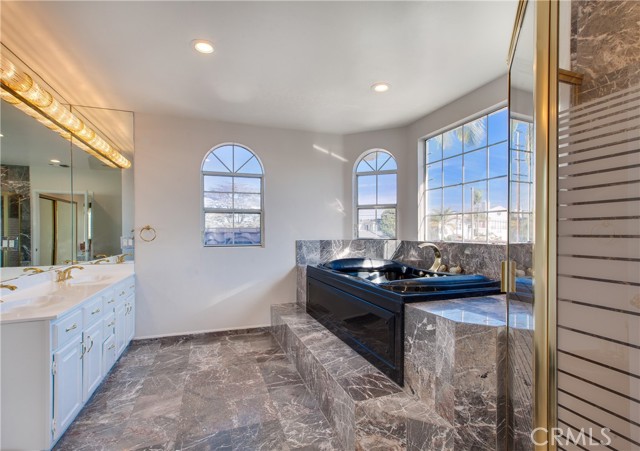 Detail Gallery Image 34 of 39 For 3667 Sawtelle Bld, Los Angeles,  CA 90066 - 5 Beds | 3/1 Baths