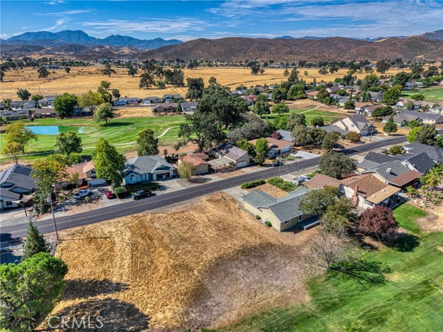 18860 Deer Hollow Rd, Hidden Valley Lake CA: https://media.crmls.org/medias/0125f1dd-6df5-4df3-9073-ffd4f2713e83.jpg