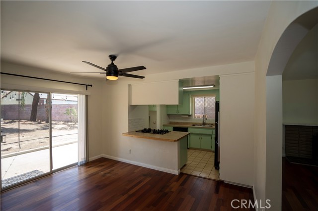 10733 Mead Way, Loma Linda CA: https://media.crmls.org/medias/0125f7d9-a2bc-4360-a6e3-dc092cf0ebe8.jpg