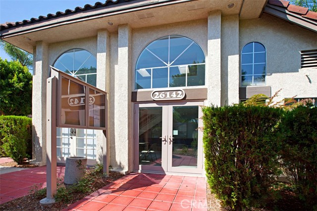 23242 La Mar, Mission Viejo CA: https://media.crmls.org/medias/01274544-8676-4269-917a-bb0281ac3f66.jpg