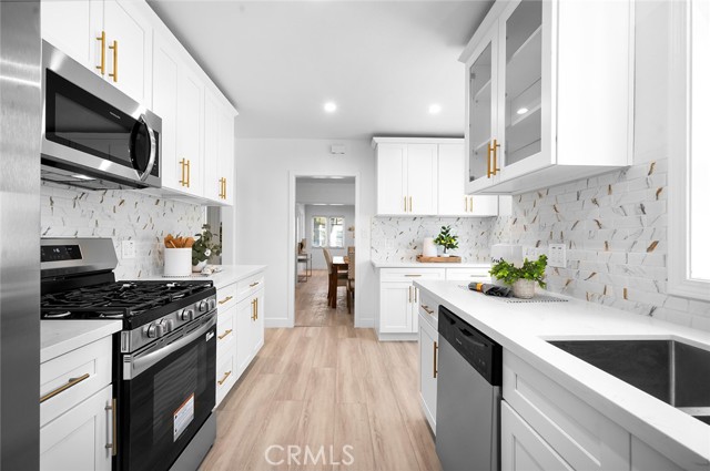 292 Covina Avenue, Long Beach CA: https://media.crmls.org/medias/01275ff8-640f-4420-a9fd-fa3ffd8169e0.jpg