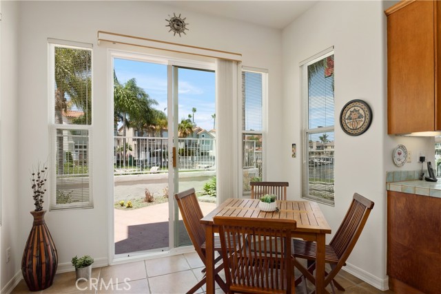 Detail Gallery Image 12 of 39 For 331 Salta Verde, Long Beach,  CA 90803 - 3 Beds | 2/1 Baths