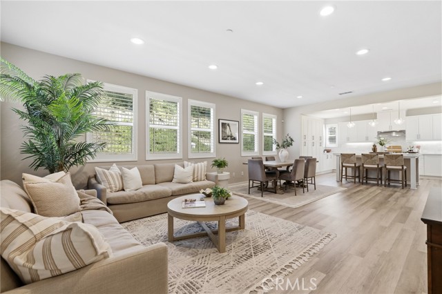 Detail Gallery Image 6 of 68 For 36 Jarano St, Rancho Mission Viejo,  CA 92694 - 5 Beds | 4/1 Baths