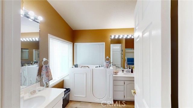 Detail Gallery Image 22 of 33 For 19361 Brookhurst St #139,  Huntington Beach,  CA 92646 - 3 Beds | 2 Baths