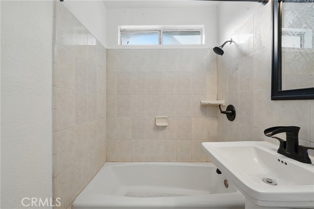 Detail Gallery Image 10 of 20 For 1220 Big Dalton Ave, La Puente,  CA 91746 - 4 Beds | 2 Baths