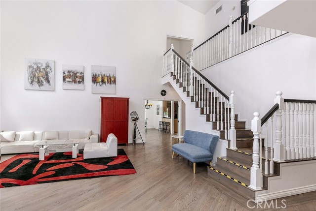 Detail Gallery Image 2 of 27 For 4343 Shadyglade Ave, Studio City,  CA 91604 - 4 Beds | 5 Baths