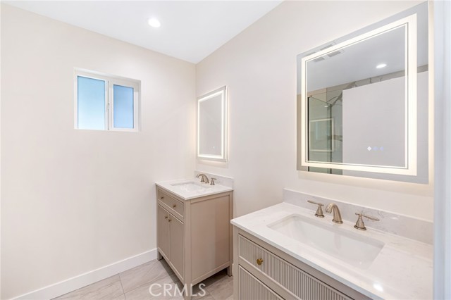 Detail Gallery Image 13 of 18 For 503 Geneva a,  Glendale,  CA 91206 - 2 Beds | 2 Baths