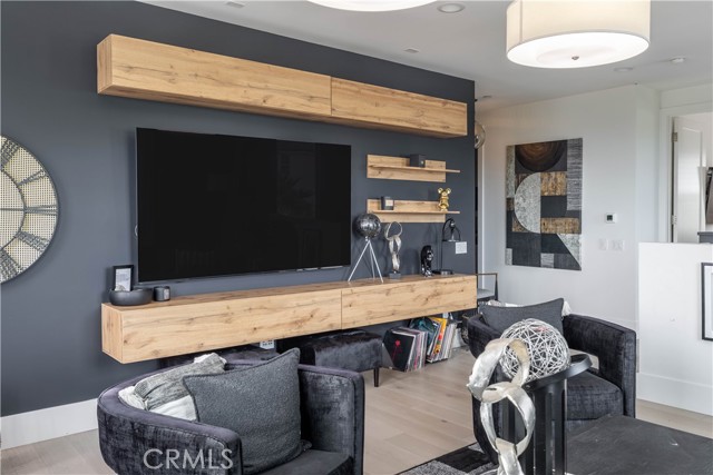 Detail Gallery Image 32 of 68 For 18804 Winnwood, Santa Ana,  CA 92705 - 5 Beds | 5 Baths