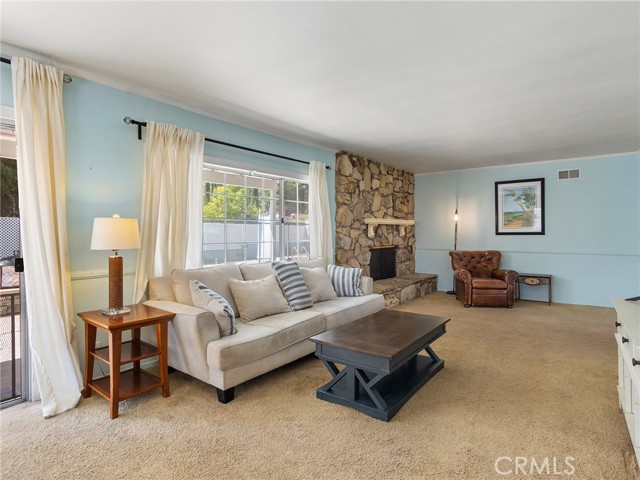 Detail Gallery Image 7 of 48 For 9545 Creemore, Tujunga,  CA 91042 - 3 Beds | 2 Baths