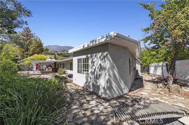 Detail Gallery Image 45 of 53 For 2272 Colmena St, La Canada Flintridge,  CA 91011 - 4 Beds | 2 Baths