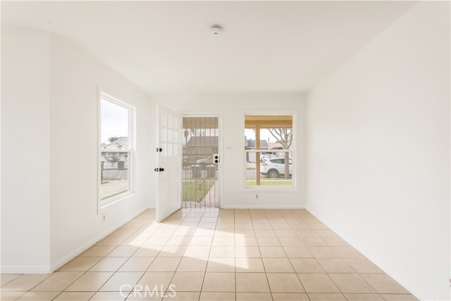 Detail Gallery Image 5 of 23 For 609 N Townsend St, Santa Ana,  CA 92703 - 3 Beds | 1 Baths