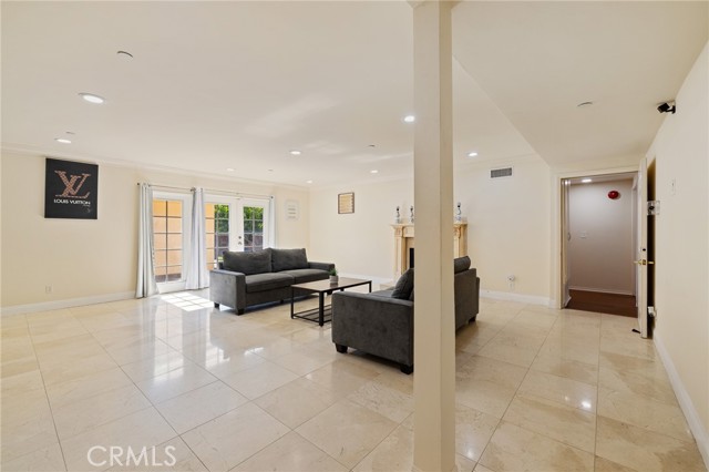 8419 Yolanda Avenue, Northridge CA: https://media.crmls.org/medias/012c5c54-0dfe-4f67-a394-bf43b31e440a.jpg