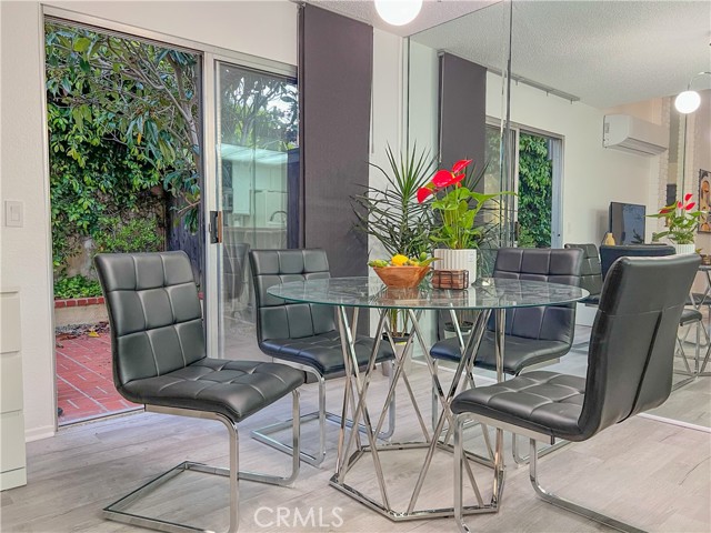 Detail Gallery Image 7 of 32 For 14 Encinitas Ct, Laguna Beach,  CA 92651 - 2 Beds | 2/1 Baths