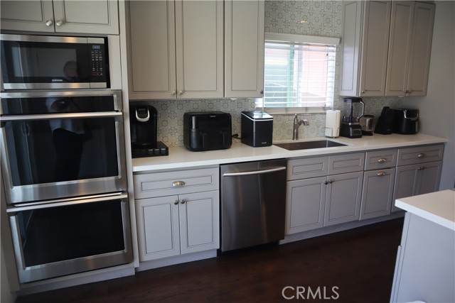 Detail Gallery Image 2 of 17 For 1532 S Mayo Ave, Compton,  CA 90221 - 3 Beds | 2 Baths