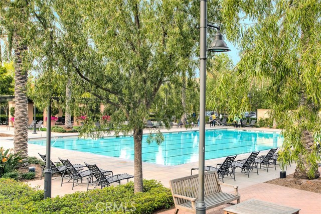 34 Somerton, Irvine CA: https://media.crmls.org/medias/012d6f57-e221-429c-92a3-b4b8430f0aef.jpg
