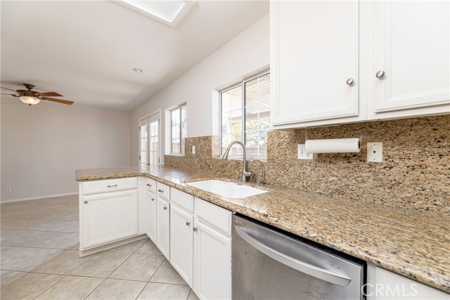 Detail Gallery Image 13 of 29 For 12604 Oxford, La Mirada,  CA 90638 - 3 Beds | 2/1 Baths